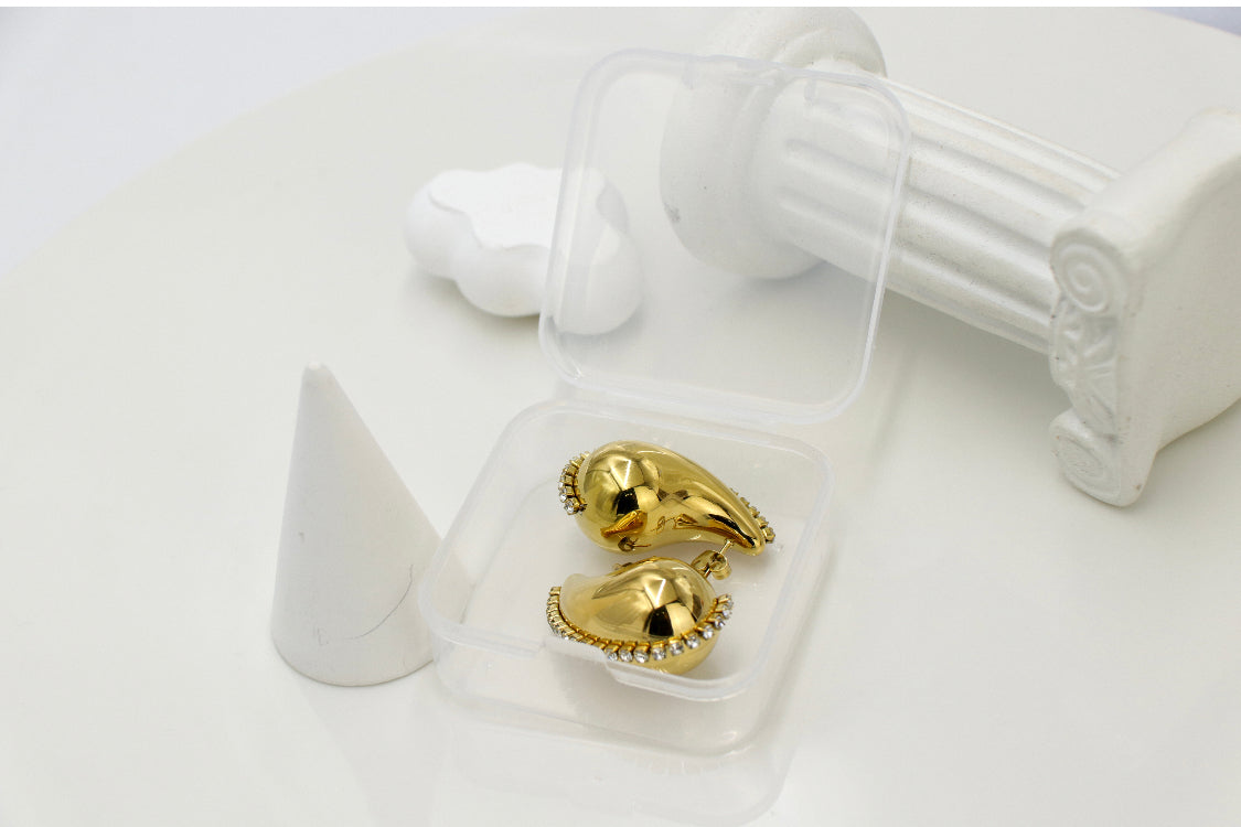 18K Gold plated tear drop earrings - Queens Beauty Line