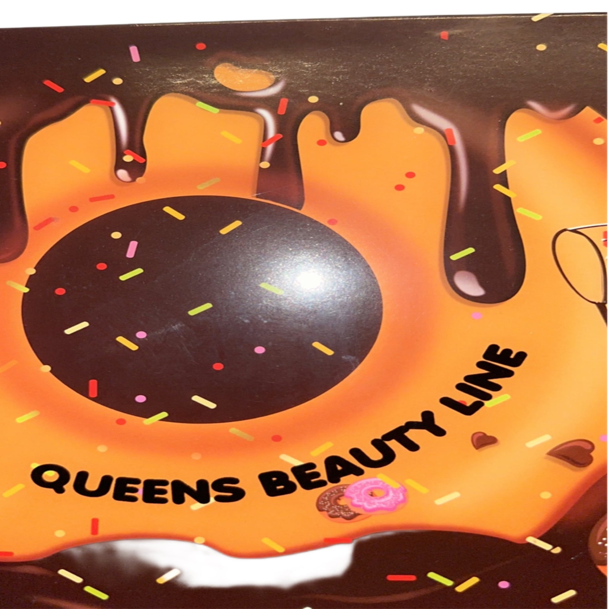 Doughnut eyeshadow palette - Queens Beauty Line
