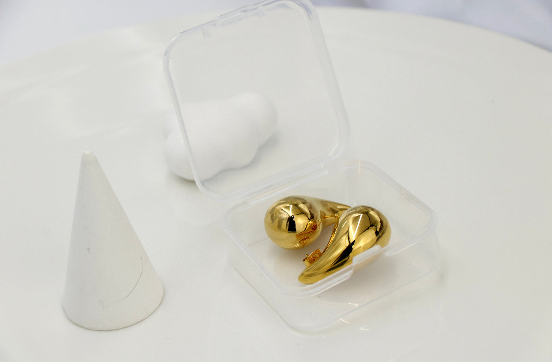 18k Gold drop earrings - Queens Beauty Line